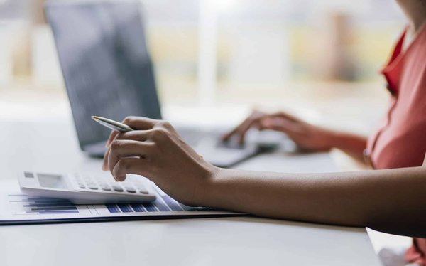 Rédaction d'un business plan convaincant pour un financement bancaire de projet